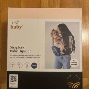TushBaby Strapless Baby Hipseat in Navy